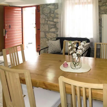 Holiday home Josip 335s *